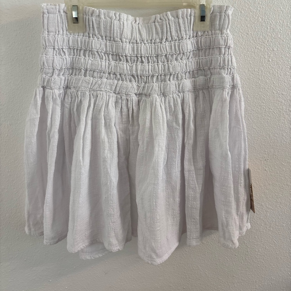 NWT Sincerely Jules 100% cotton smocked white mini skirt